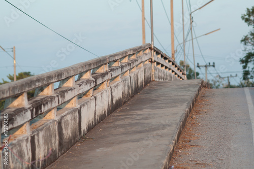 Wallpaper Mural Walls of the bridge. Torontodigital.ca
