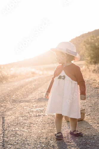 Portrait of young girl in the country © dunga