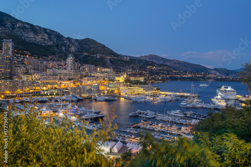 Monaco Port evening view © tichr