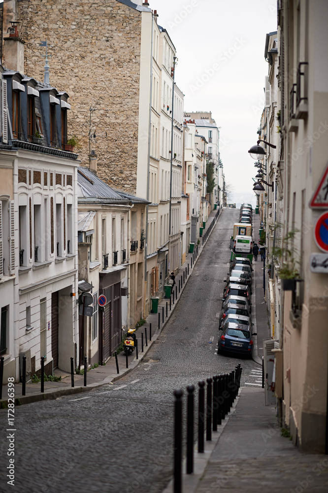 Obraz premium A street near Montmartre in Paris France