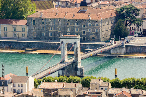 Passerelle Marc Segiun  photo