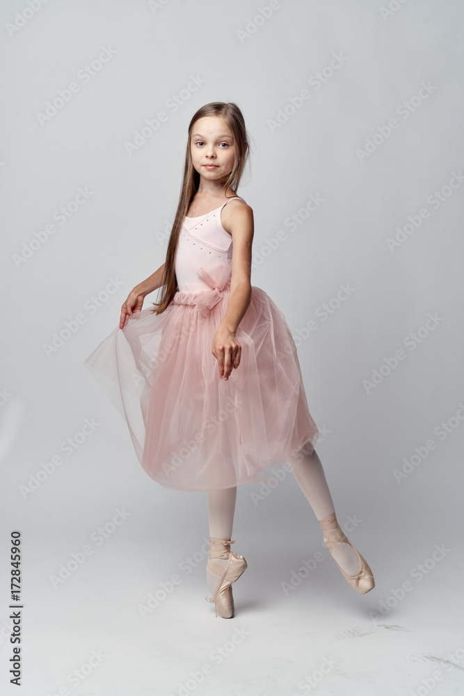 Naklejka premium girl with long hair ballerina