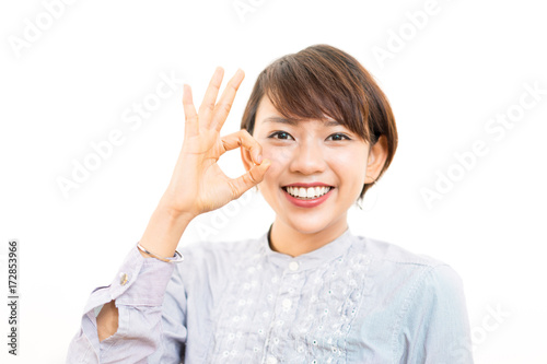 女性 外国人 許可 Ok マル ポーズ Stock 写真 Adobe Stock 女性 外国人 許可 Ok マル ポーズ Stock 写真 Adobe Stock