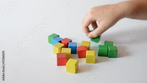 bunte Bausteine  sortieren