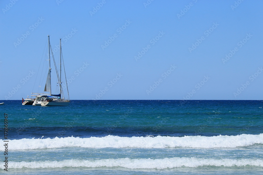 Fototapeta premium Segelboote im Meer