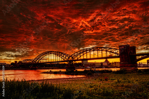 Südbrücke Bei Abendrot © Jörg Pfand