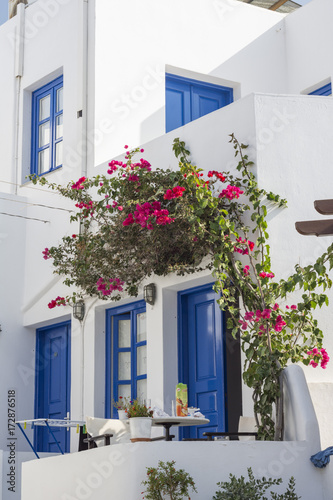 Fototapeta Naklejka Na Ścianę i Meble -  Tradizionali appartamenti in stile Cicladico, isola di Folegandros GR