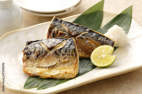 鯖の塩焼き Grilled mackerel with salt
