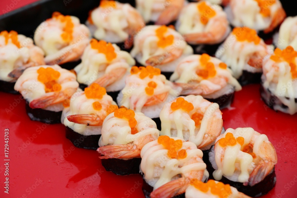 Mixed roll sushi set is delicious, Japanese food Mixed roll sushi set is delicious, Japanese food