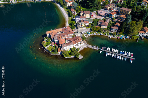Lierna - Lago di Como (IT) - Vista aerea del Castello nel borgo antico © Silvano Rebai