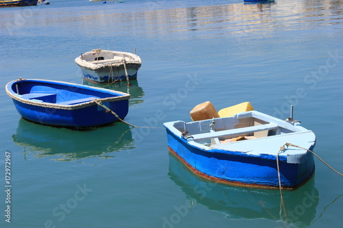 Boote in einem Hafen eines Fischerdorfs auf Malta © rbkelle