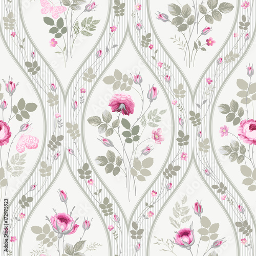 seamless floral pattern with roses