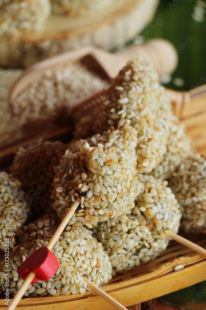 Fototapeta premium Sesame desserts and sesame seeds is delicious