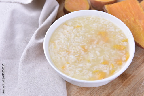 Simple and healthy porridge cooked with sweet potato. For diet and nutrition, healthy eating and lifestyle concepts.