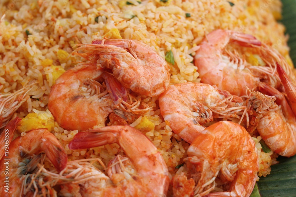 Shrimp fried rice with vegetables is delicious Shrimp fried rice with vegetables is delicious