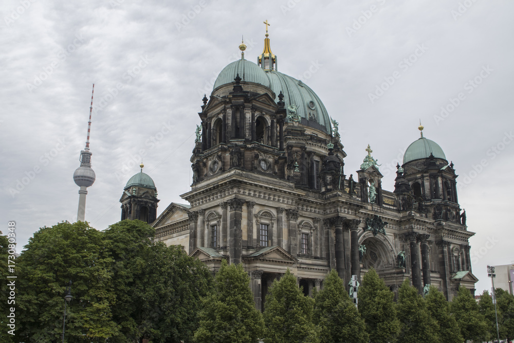 Berlin dom in a cloudy day