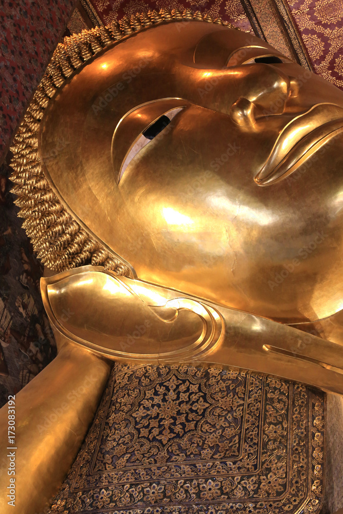View of the Reclining Buddha. Wat Phra Chettuphon Wimon Mangkhalaram Ratchaworamahawihan. Wat Pho - Wat Phra Chettuphon. 1788. Bangkok.