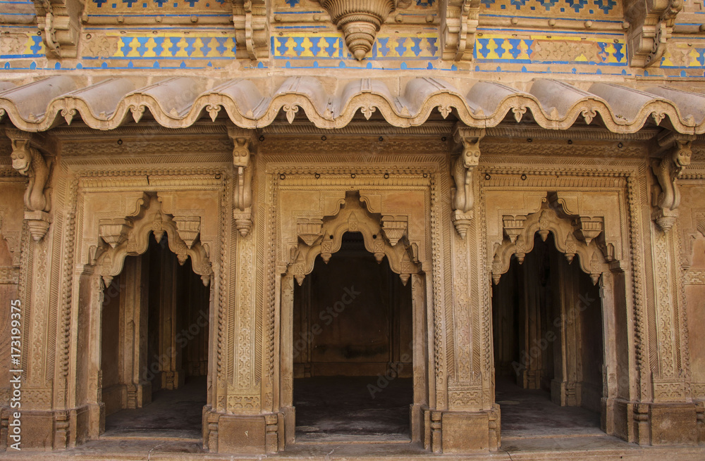 Mughal style wall ornaments, Man Singh Palace. Gwalior fort in Madhya Pradesh, India