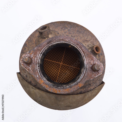 Diesel particulate filter, DPF, exterior on a white background, with the ceramics inside visible.