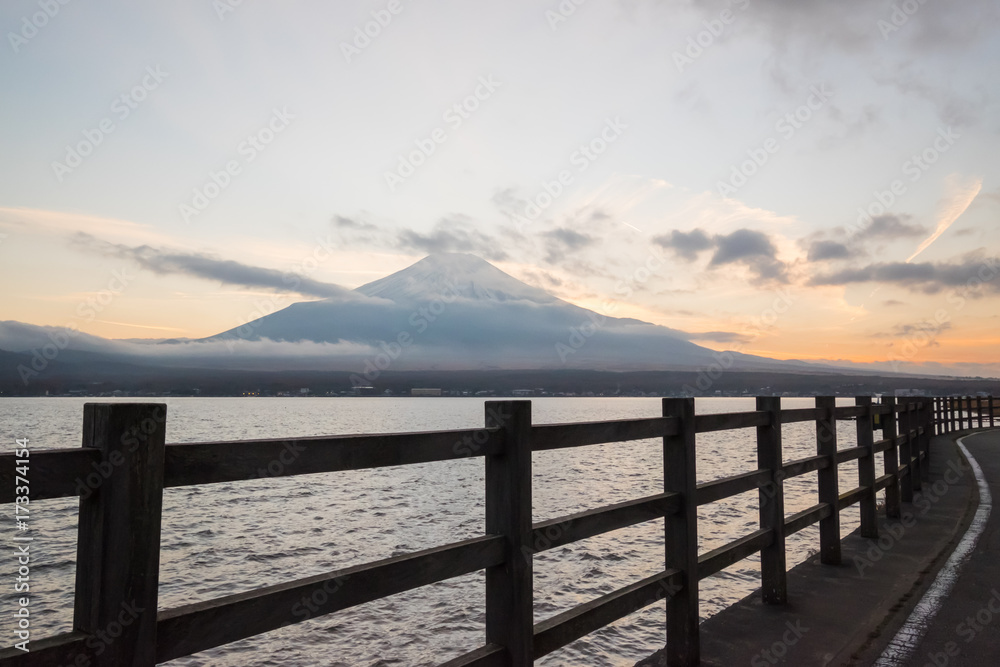 Obraz premium Beautiful Mt Fuji at Yamanakako