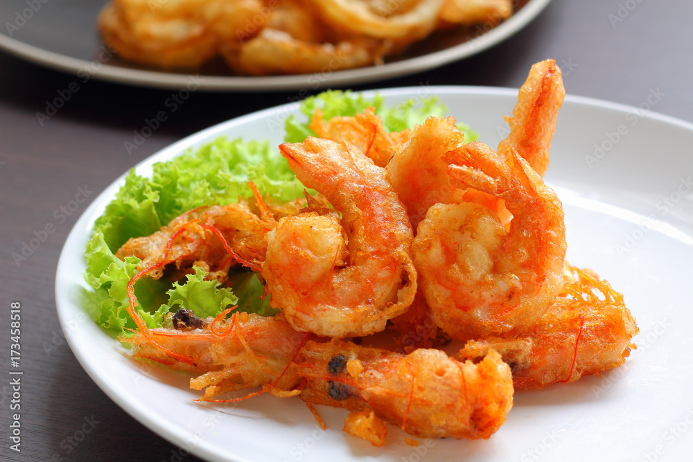 Shrimp fried with tempura flour. Shrimp fried with tempura flour.