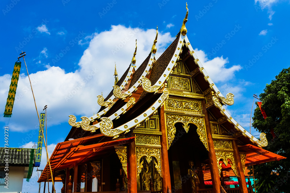 Naklejka premium The temple's beautiful temple is located in one of the provinces of Thailand.