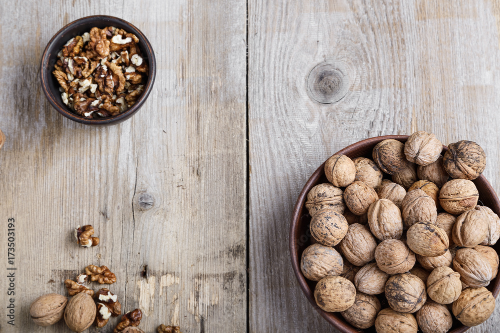 whole and chopped walnuts whole and chopped walnuts