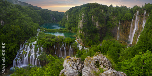 Tableau sur toile Waterfalls in National Park Plitvice Lakes,sunrise over waterfal