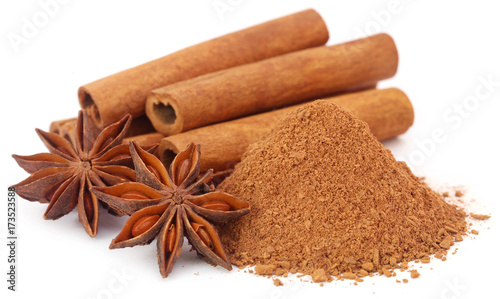 Some aromatic cinnamon with star anise and ground spice