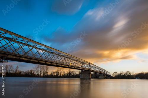 Foto Pont sur la Garonne, Langoiran