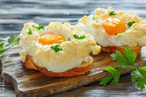 Photos Bread with baked eggs Orsini.
