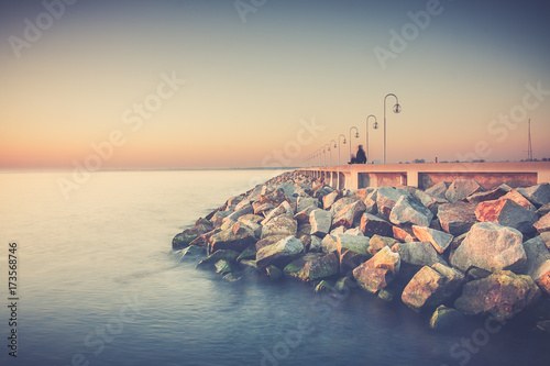 Obraz na płótnie sunrise over the sea. Sopot w salonie