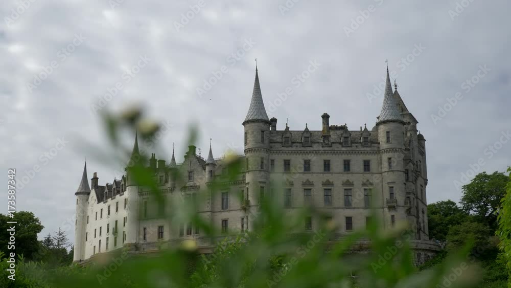 Dunrobin Castle, Scotland - Native Version Dunrobin Castle, Scotland - Native Version