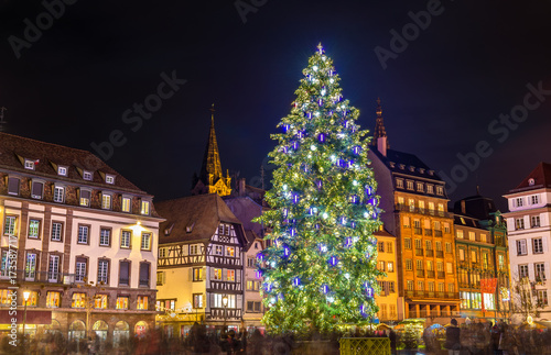 Christmas tree at the famous Market in Strasbourg, France © Leonid Andronov
