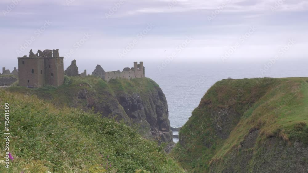 Dunnottar Castle, Scotland - Untouched Version Dunnottar Castle, Scotland - Untouched Version