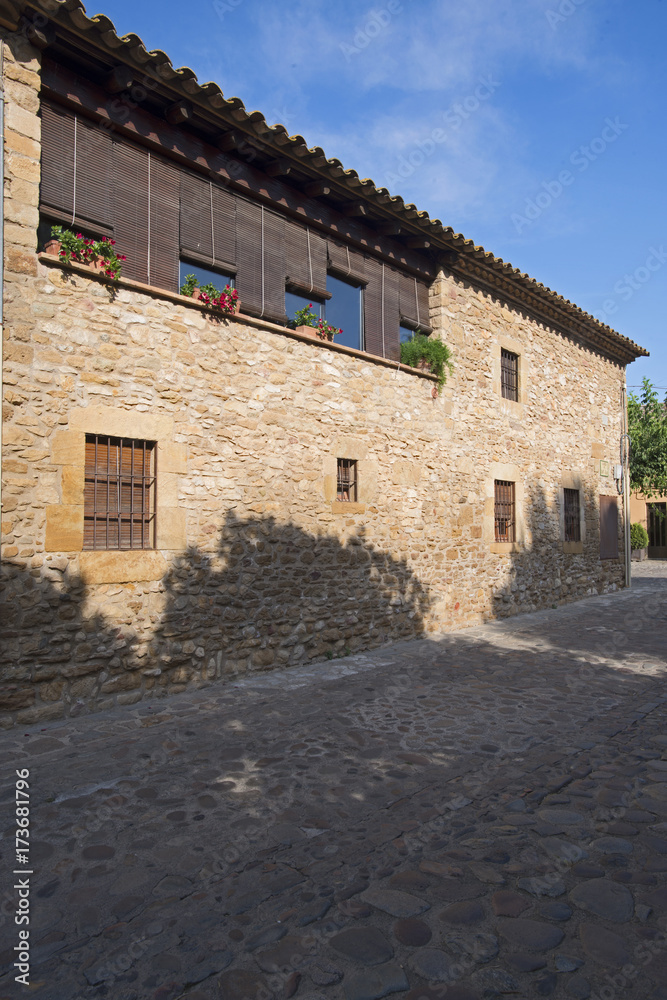 Vulpellac pueblo pequeño de origen mendigaba en la provincia de Girona y en la zona del bajo Empurda