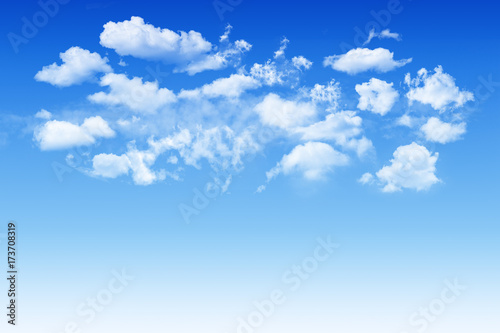 Fototapeta Naklejka Na Ścianę i Meble -  Blue sky and  white cloudy