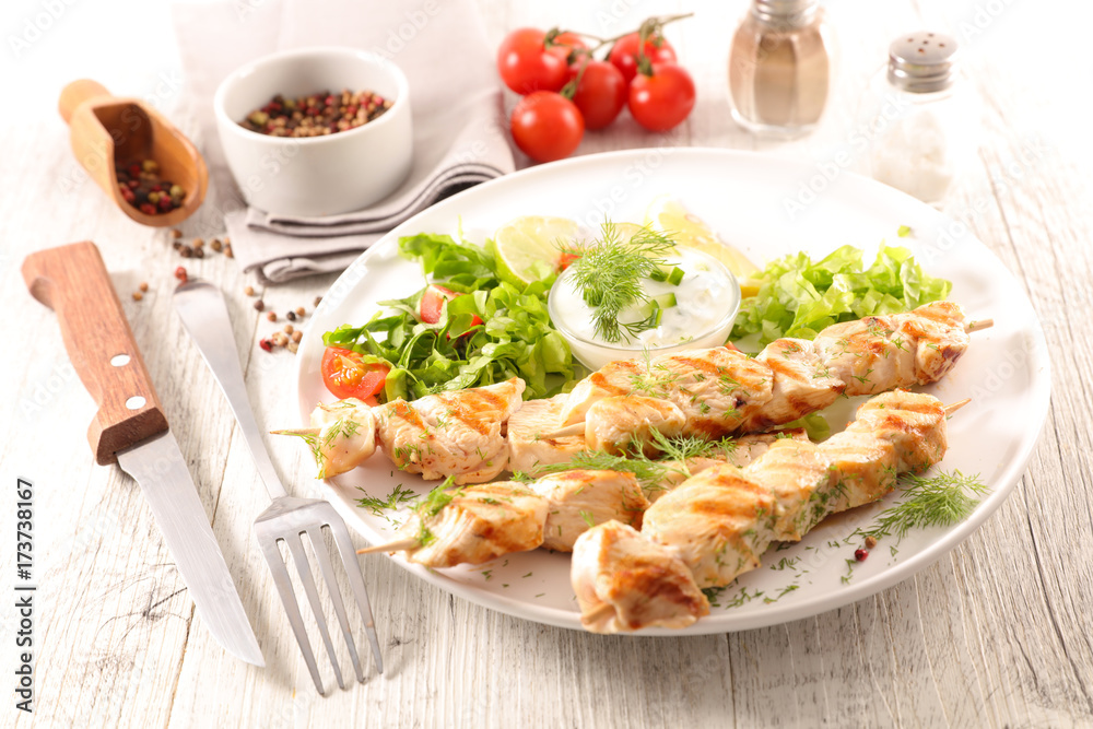 grilled chicken with salad