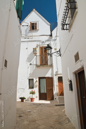 Alleyway. Locorotondo. Puglia. Italy. 