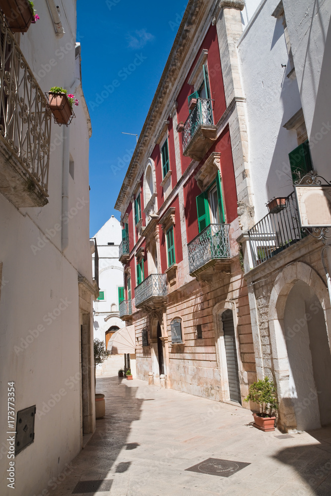 Alleyway. Locorotondo. Puglia. Italy. 