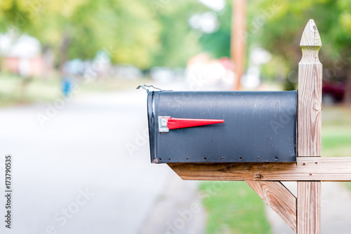 Mailbox with flag down Fototapet