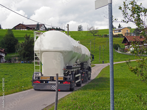 Viehfutter Transporter im Allgäu