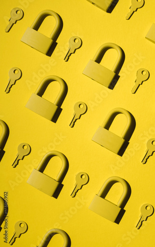 Keys and locks. yellow/yellow