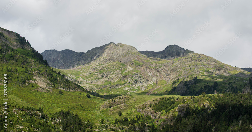 Vallée du Rioumajou Pyrénées France