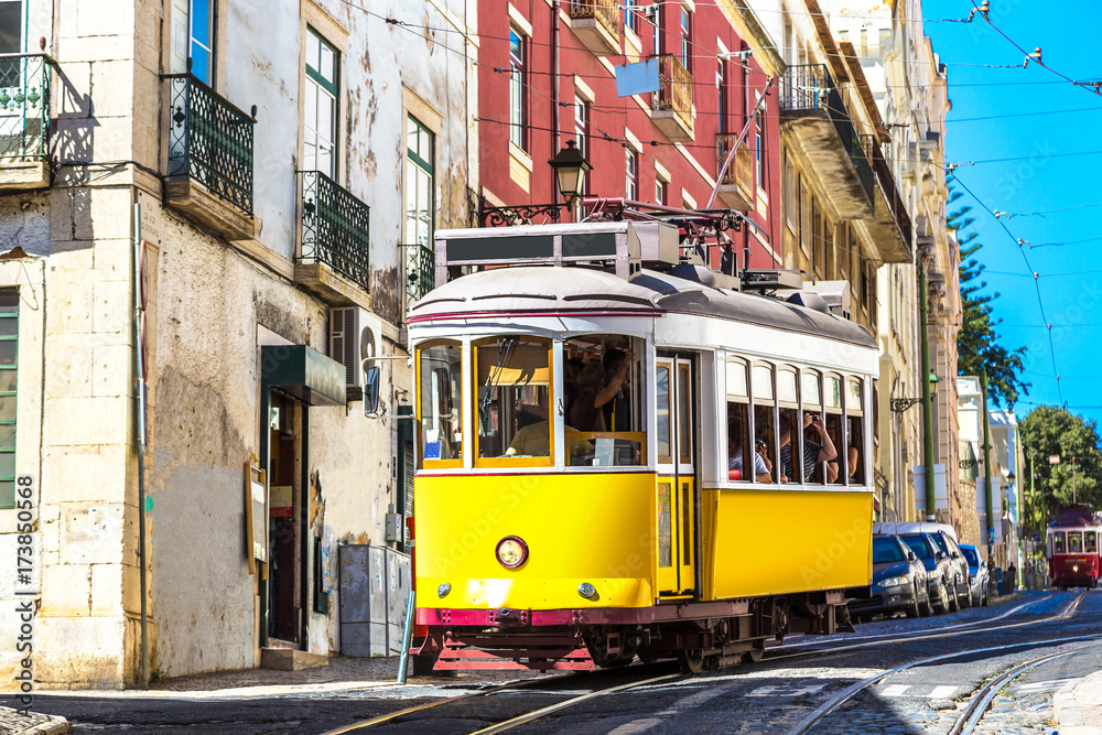 Fototapeta premium Vintage tram in Lisbon
