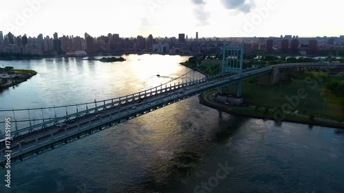Wallpaper Mural Robert F Kennedy Bridge - Aerial Torontodigital.ca