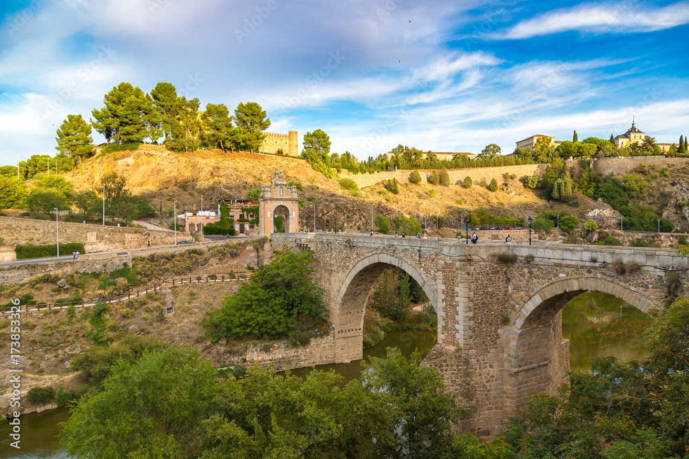 Cityscape of Toledo, Spain Cityscape of Toledo, Spain
