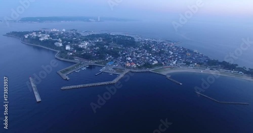 Wallpaper Mural 日本の早朝の島をドローンで空撮⑩ Torontodigital.ca