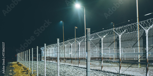 fence boarder security