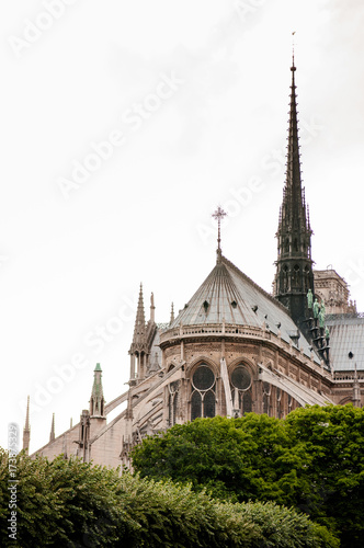 Notre Dame Cathedral La fontaine de la Vierge